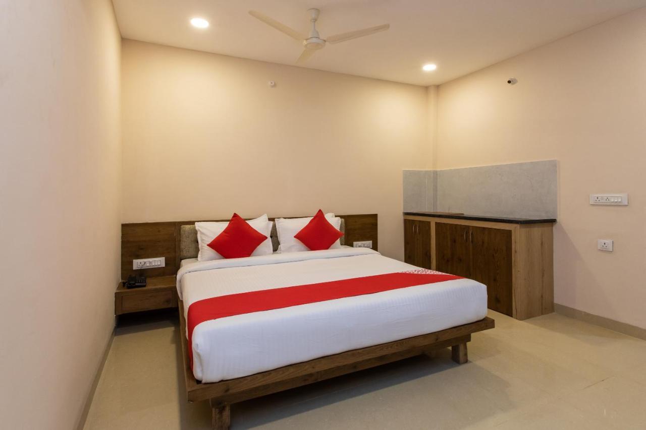 Oyo 75956 Hotel Grand Rourkela Экстерьер фото